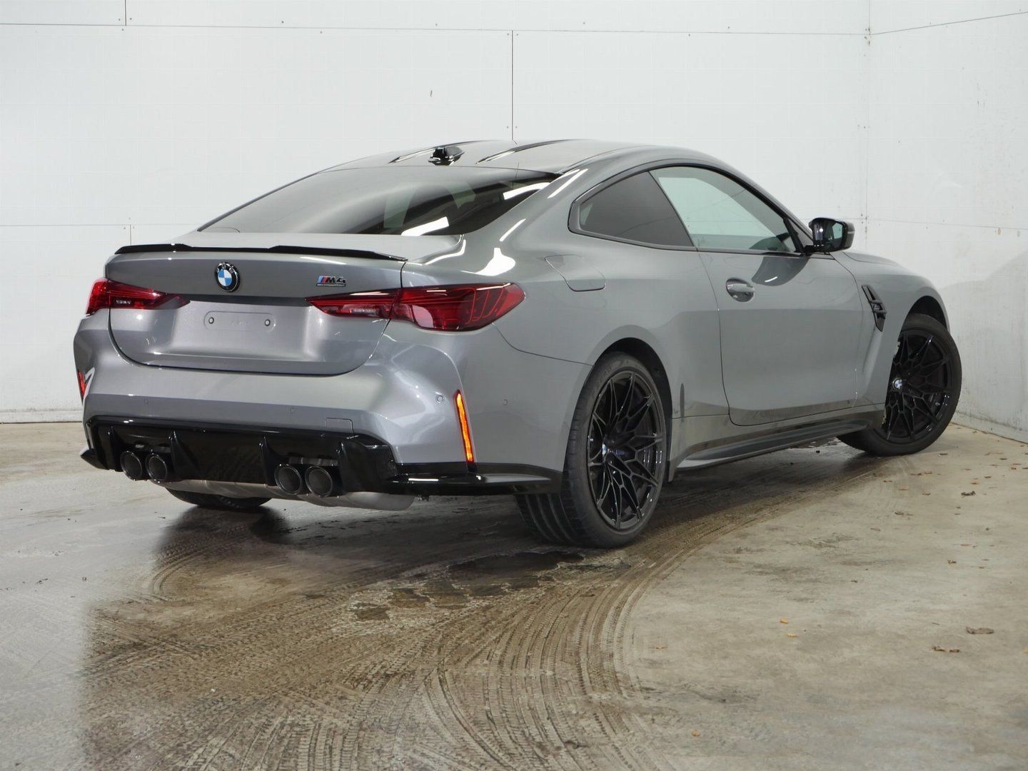 Fahrzeugabbildung BMW M4 Competition M Alcantaralenkrad, Carbon Fibre,
