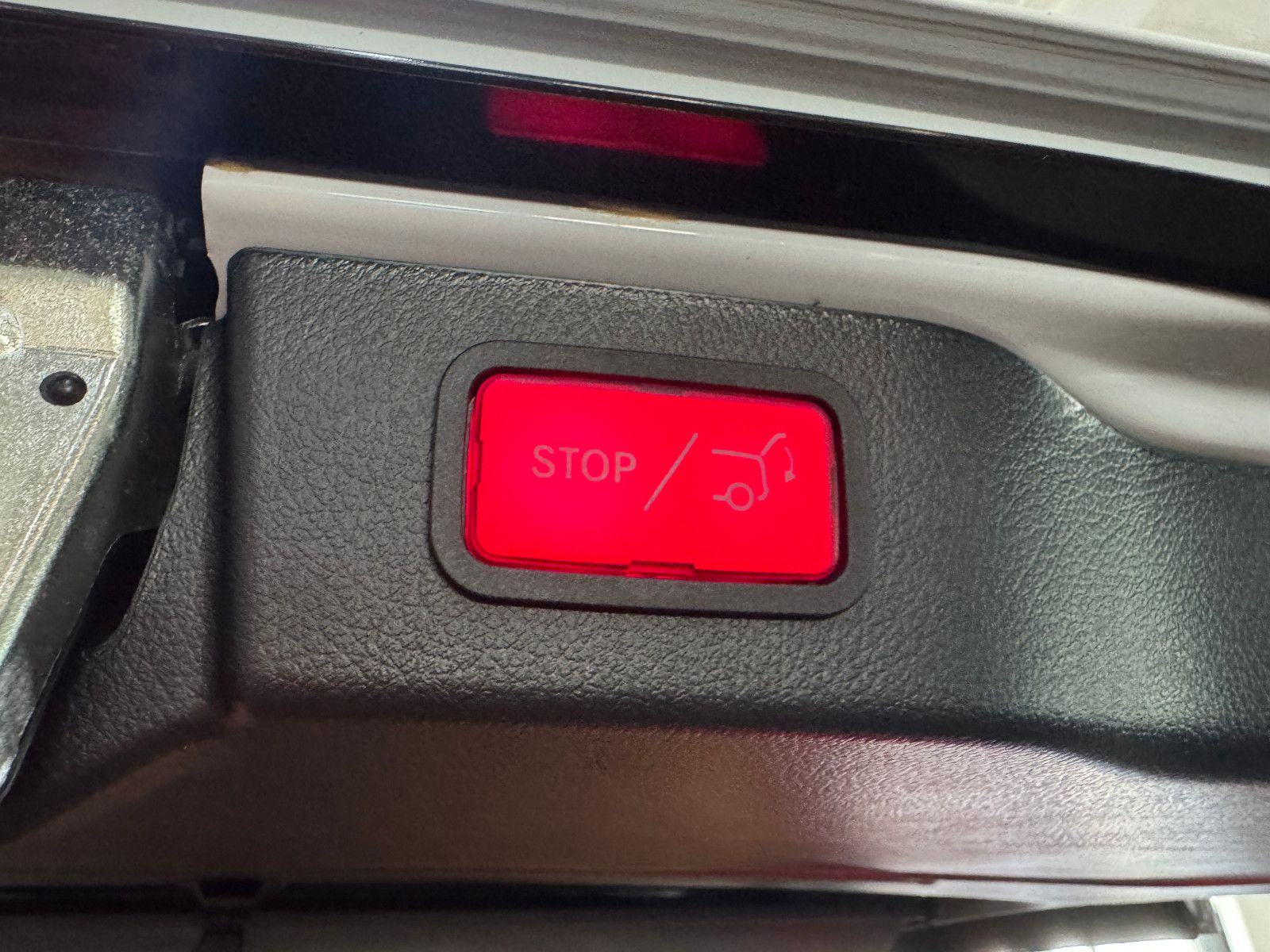 Fahrzeugabbildung Mercedes-Benz V 220 d 9GT MARCO POLO SPORTPAKET AHK LED MBUX+