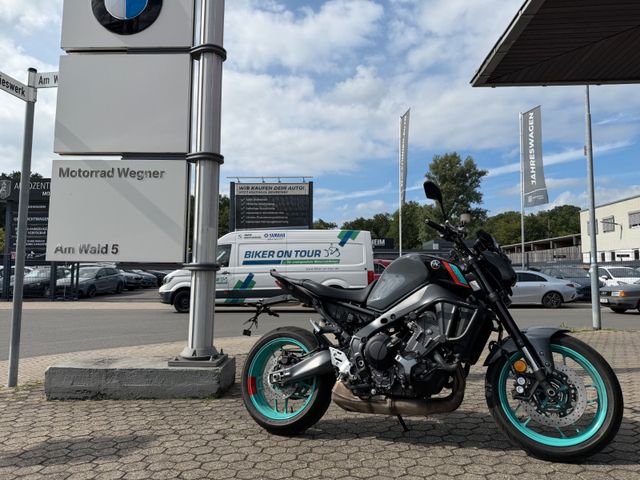 Yamaha MT 09  A2  96 PS  Neuzustand + Zub