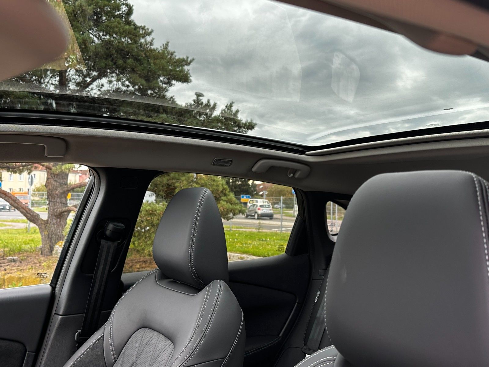 Fahrzeugabbildung Nissan Qashqai Tekna+ AHK/Leder/Pano/Bose