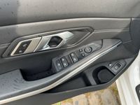 BMW 330 - Vorschau Bild 15