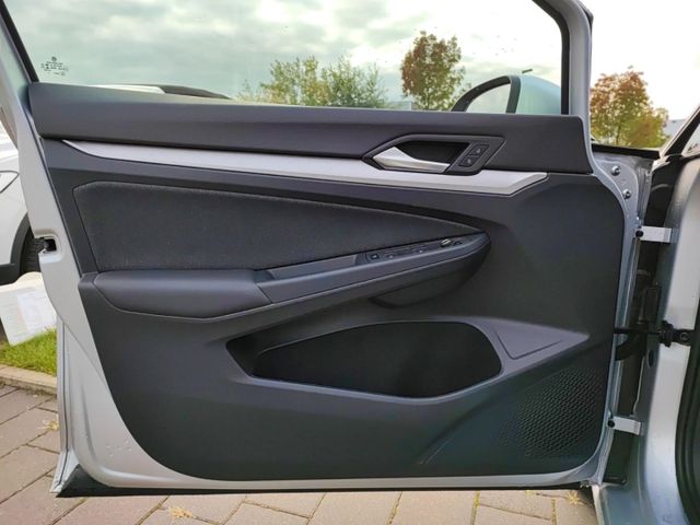 Golf Variant VIII 8 Life 1.0 TSI 81kW 6-Gang  Na