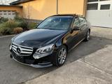 Mercedes-Benz Avantgarde 7-G Tron+Pano - gebrauchte Mercedes-Benz E 400 aus dem Jahr 2014