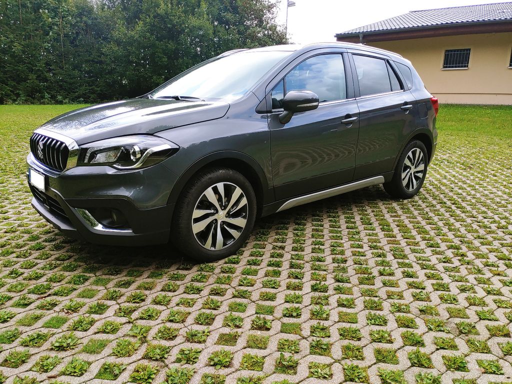 Image of Suzuki (SX4) S-Cross