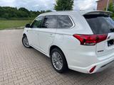 Mitsubishi Plug-in Hybrid Outlander 2.4 MIVEC Plus Edition  - Mitsubishi Plug-in Hybrid Outlander: Privatanbieter