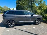 Peugeot 5008 GT Line - Peugeot e-5008