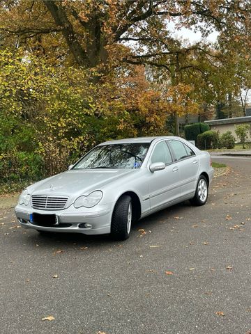 Mercedes-Benz Mercedes Benz C 200 Kompressor Rentner Fah...