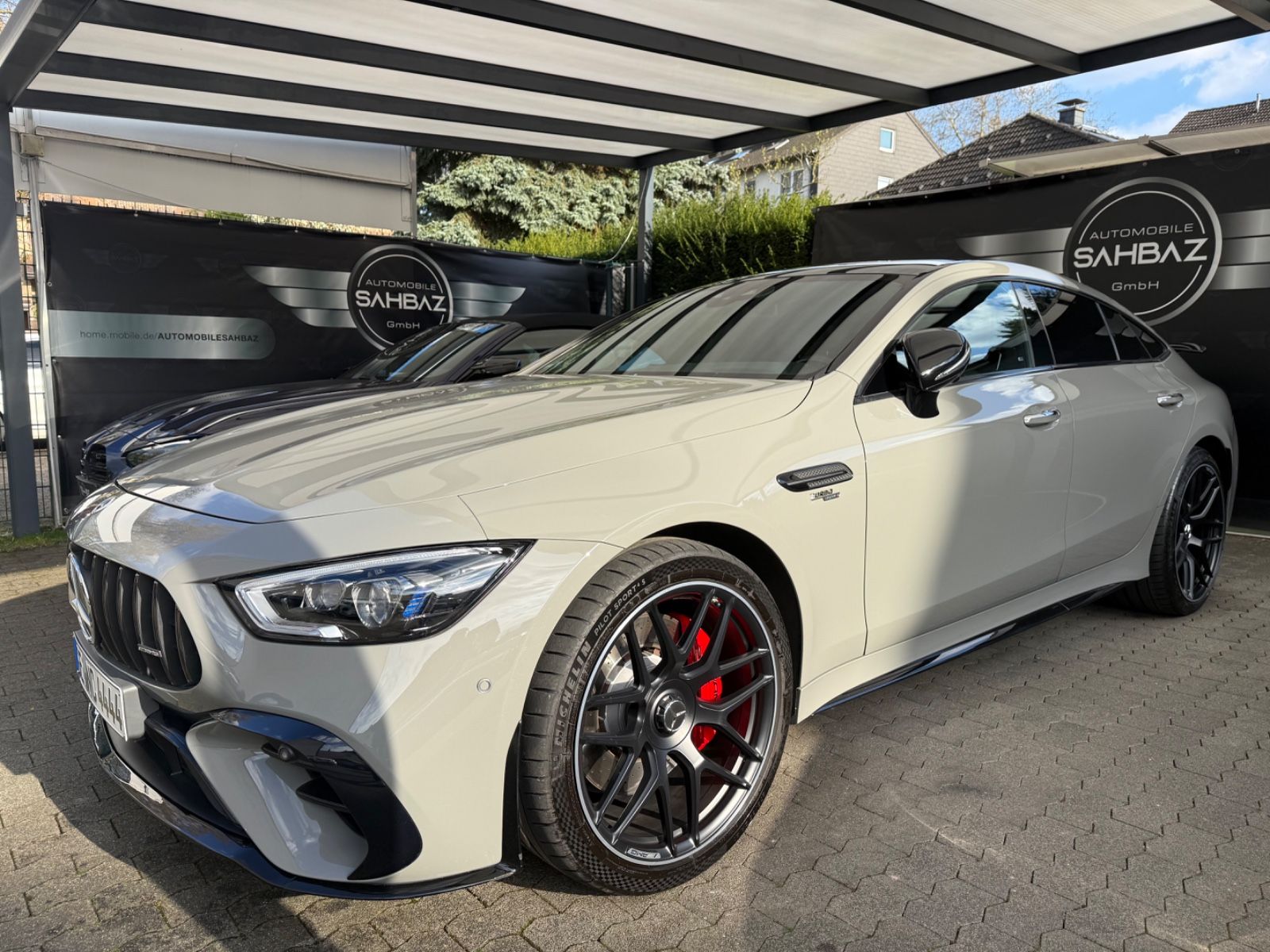 MERCEDES-BENZ AMG GT 43 4Matic+ *AERO-DYN*DESIGNO*DISTR*PANO