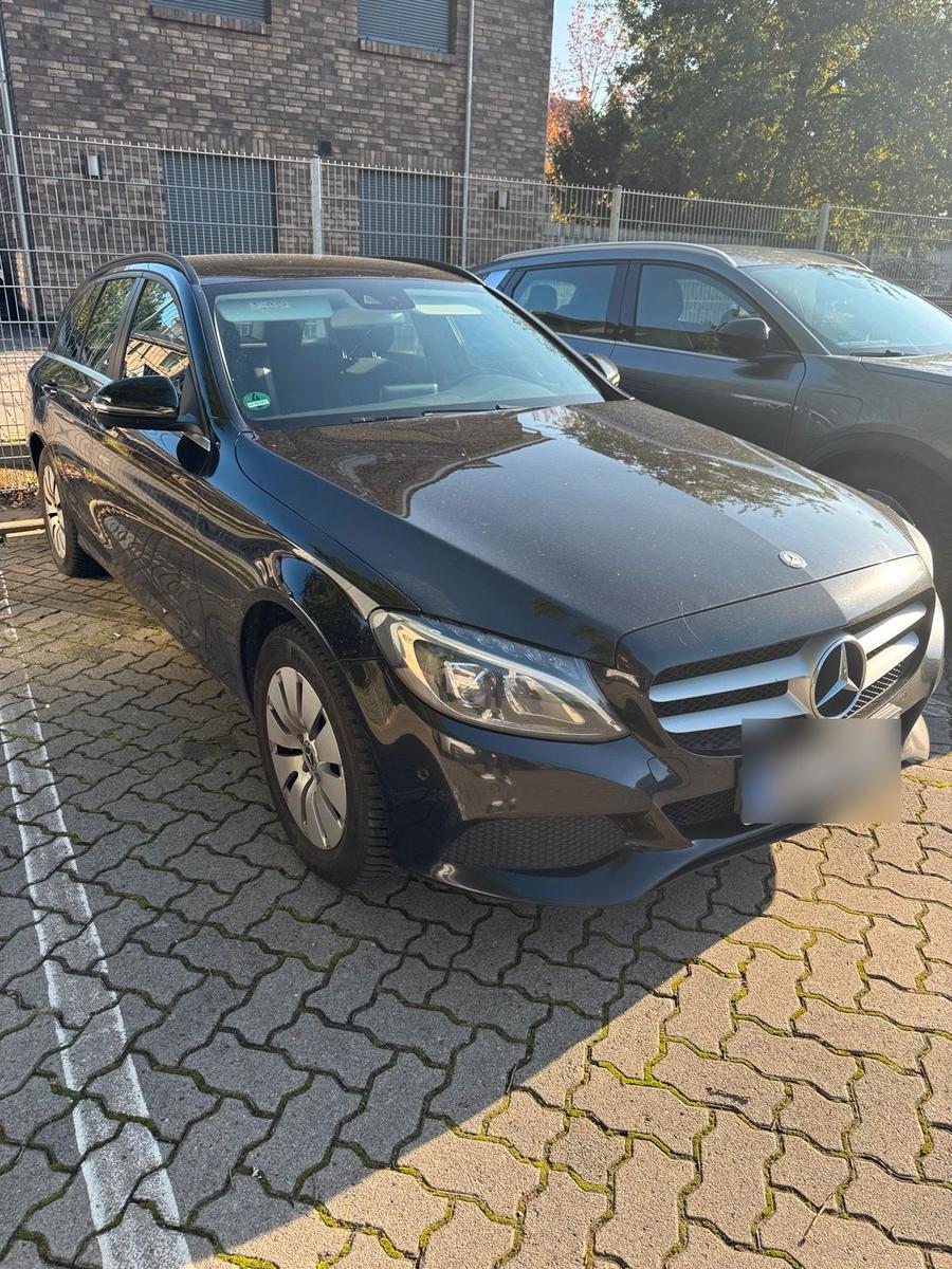 Mercedes-Benz C220 2015 — салон
