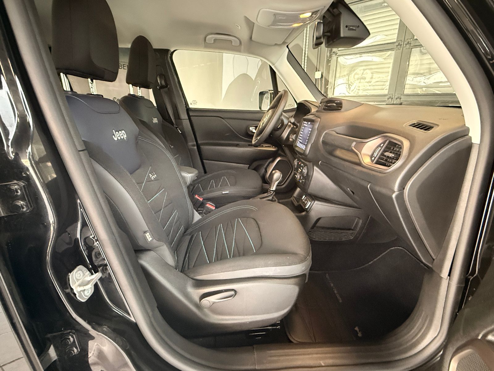 Fahrzeugabbildung Jeep Renegade Longitude Mild-Hybrid FWD/KAMERA/AUTOMA