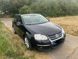 Volkswagen Jetta 1.4 TSI 90 kW Freestyle Freestyle - Volkswagen Jetta: 1.9