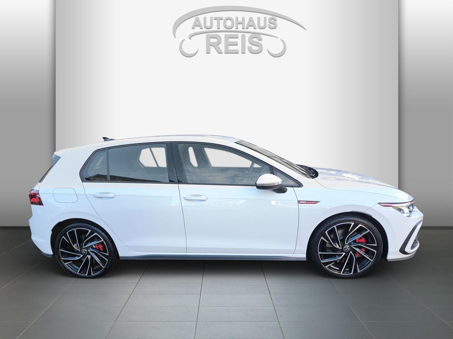 Volkswagen Golf VIII GTI DSG HUD ACC HarmanKardon LED NAVI 