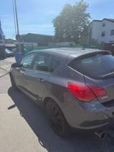 Opel Astra J 1.4 Turbo *TÜV NEU *SCHECKHEFT *KLIMA - Opel Astra: J Turbo