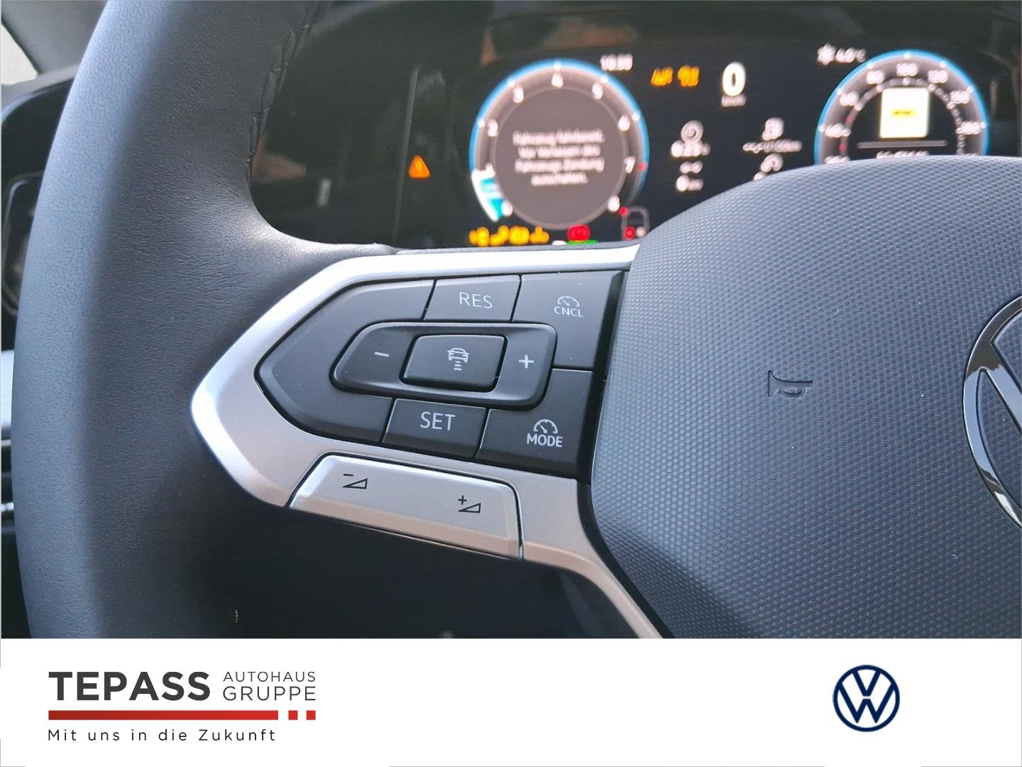 Volkswagen Golf 1.5 l eTSI Energy PANO AHK GJR, миниатюра 11