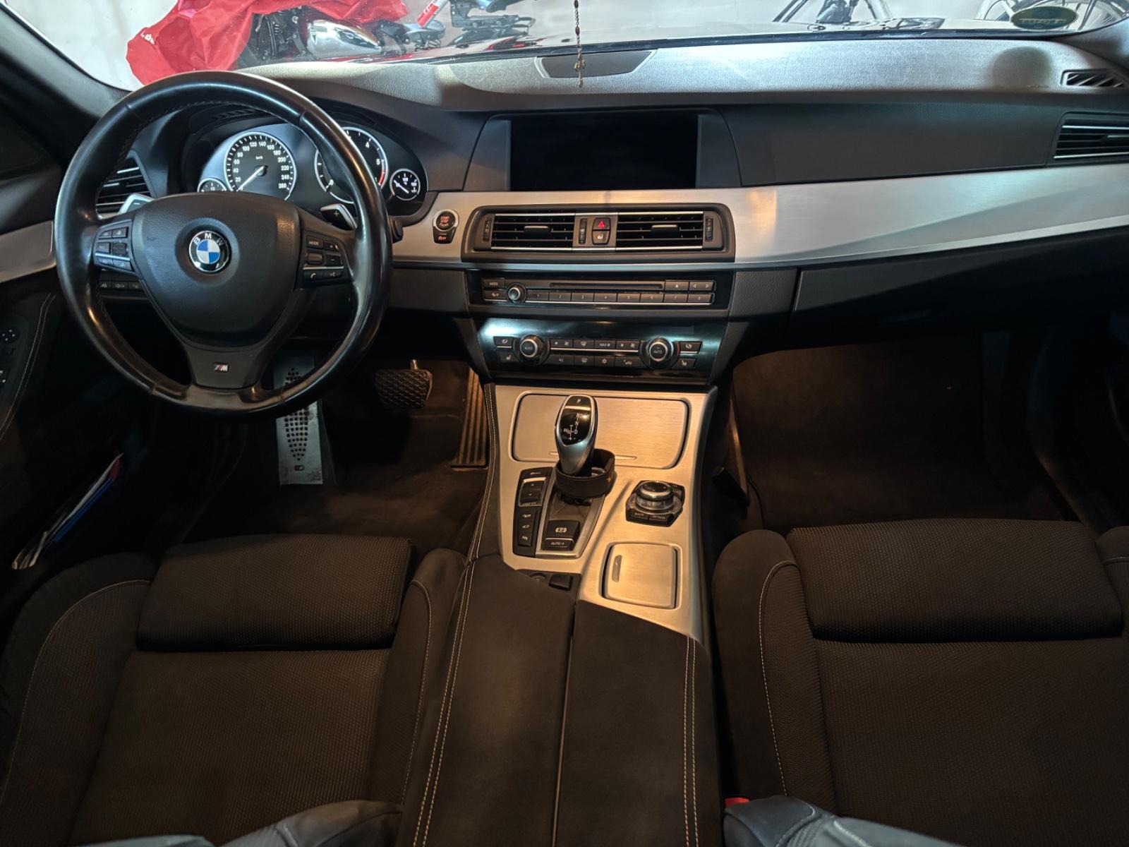 BMW 530d xDrive Touring mit Standheizung