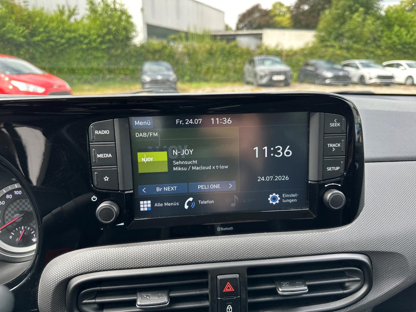 Hyundai i10 Trend 1.0 RFK SHZ LenkradHZG Allwetter Klima, миниатюра 9