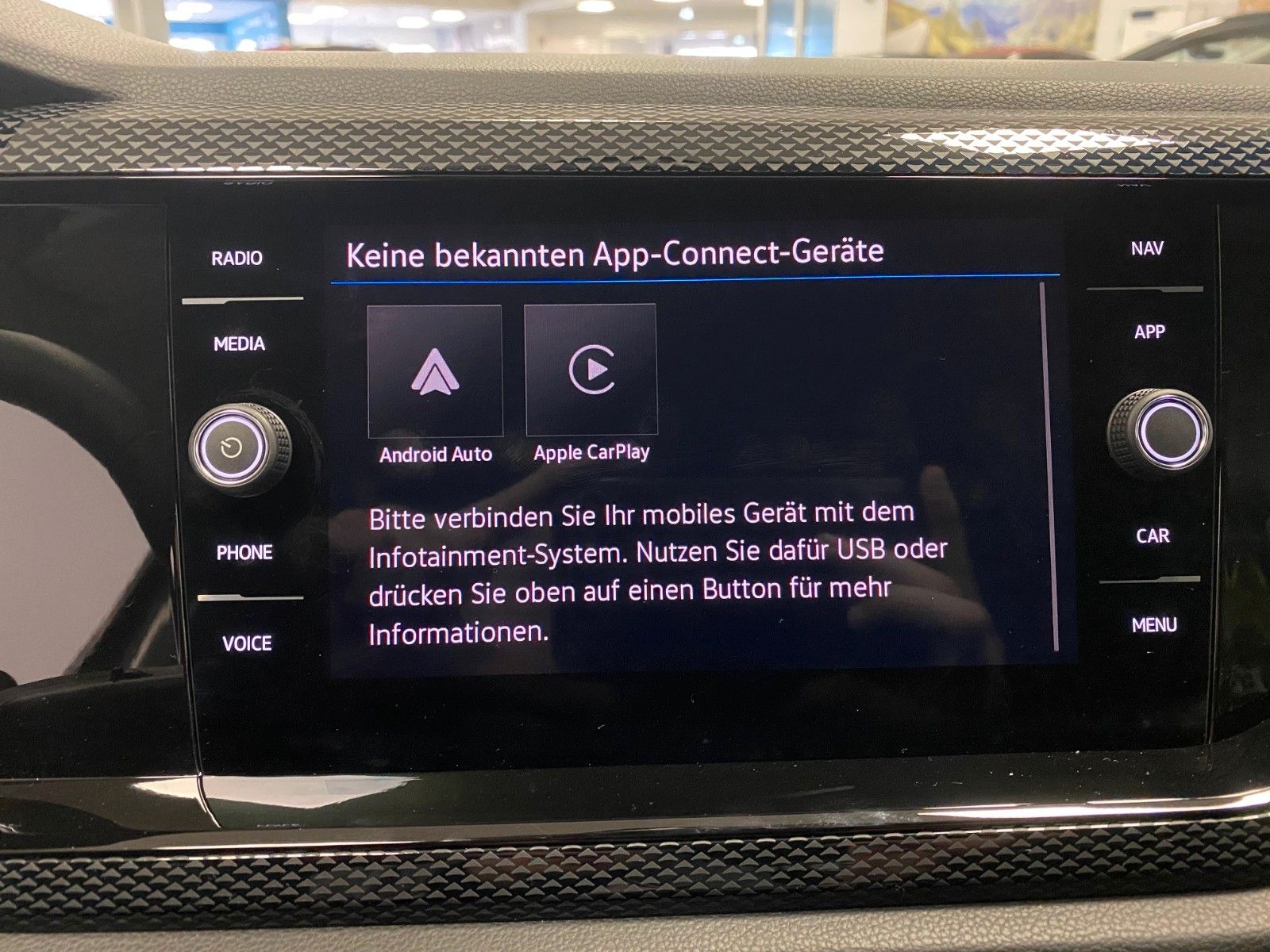 Fahrzeugabbildung Volkswagen Taigo 1.5 TSI DSG Life+MATRIX LED+KAMERA+AppCon+