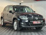 Volkswagen Tiguan 2.0TDI SPORT&STYLE 4M BIXEN#SHZ#NAV#TEMP - Volkswagen Tiguan aus 2011: TDI
