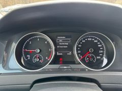 Fahrzeugabbildung Volkswagen Golf VII Variant Comfortline Navi Sitzh. AHK