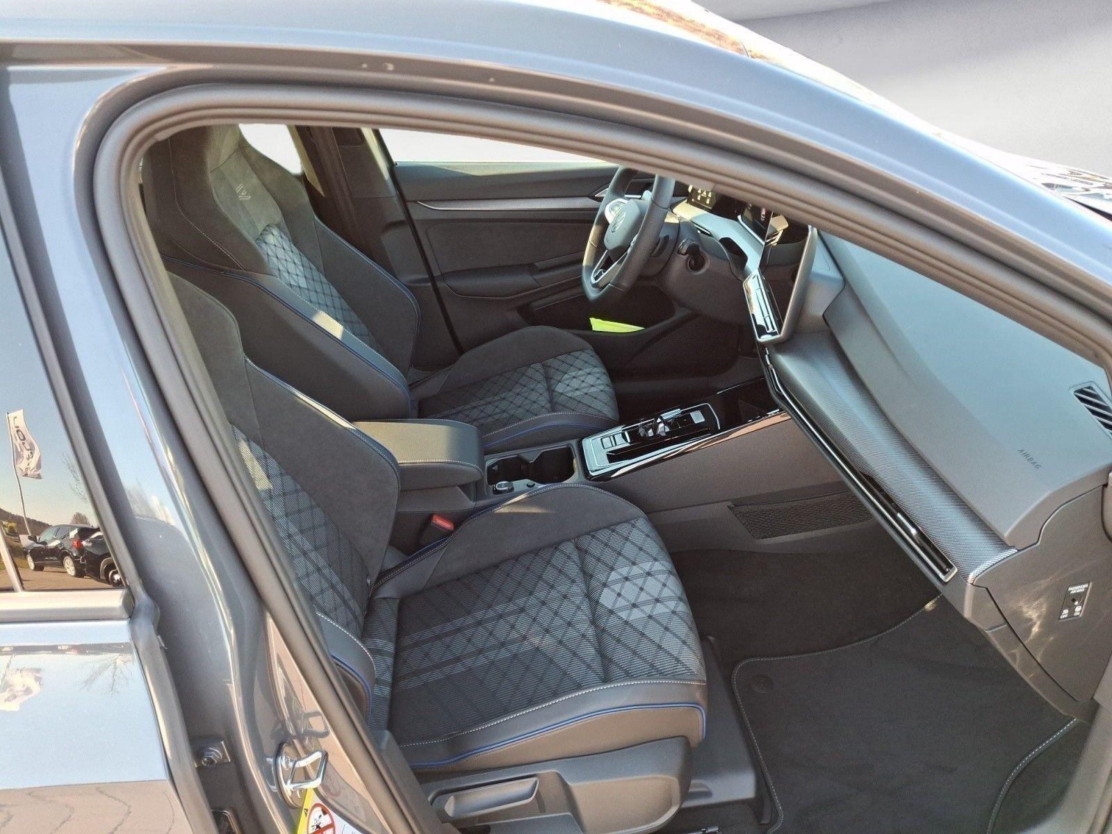 Volkswagen Golf 1.5 eTSI DSG R-Line BlackStyle AHK Navi HUD, миниатюра 28
