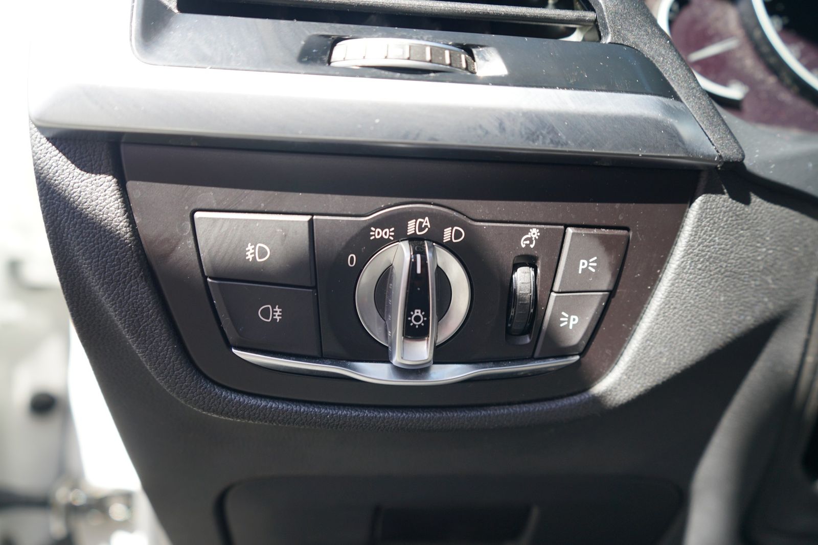 BMW X3 xDrive 20 i Advantage Xenon Navi Sitzheizung foto 24