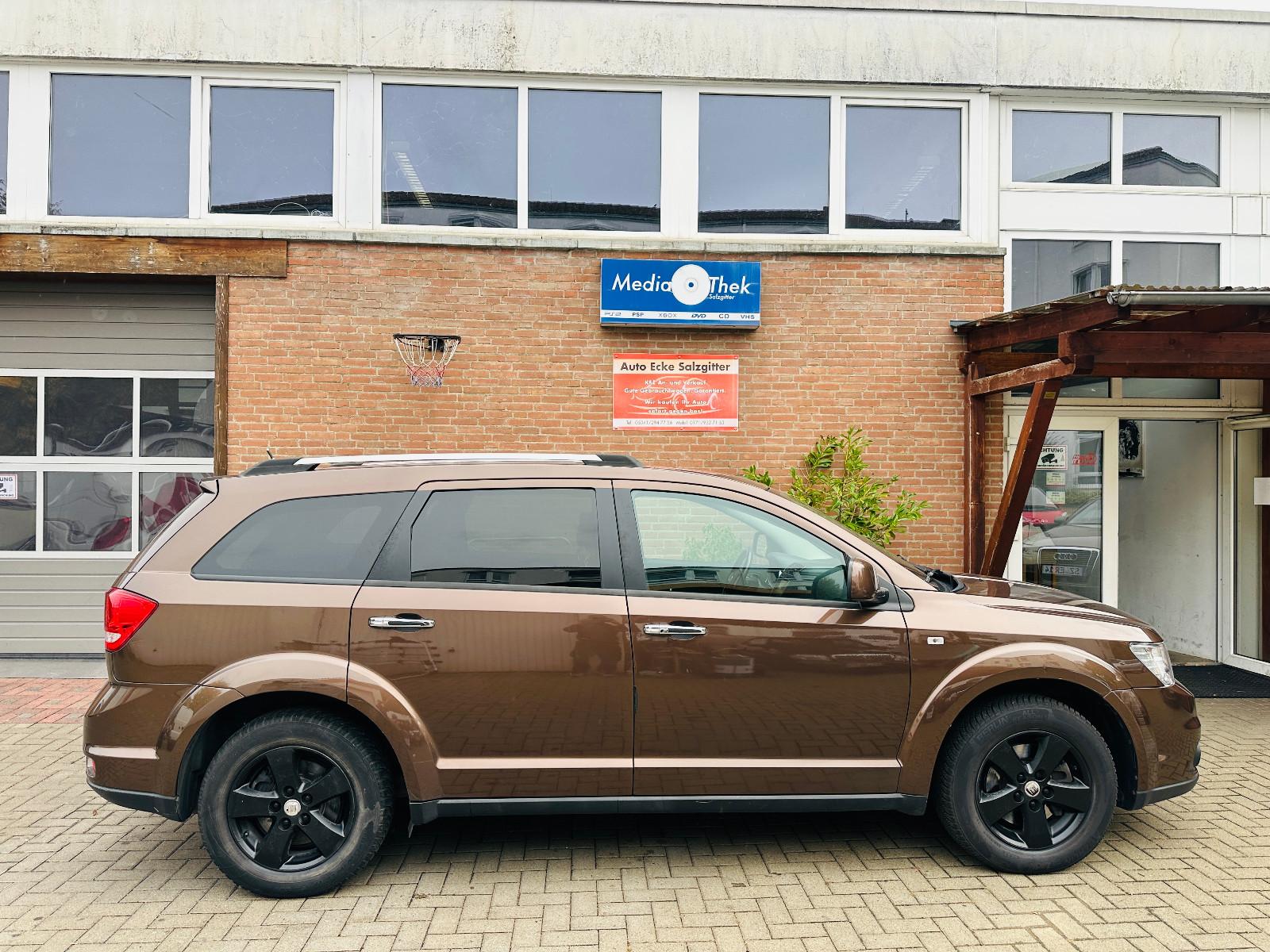 Fiat Freemont 2.0 Multijet Lounge AWD | 170 ch | BVA | 7 places | Toit ouvrant | Navigation | Caméra de recul | Attelage
