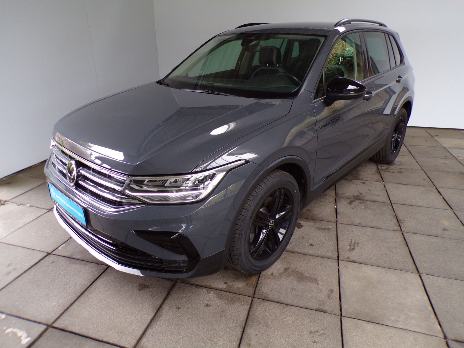 Volkswagen TIGUAN 2.0 TDI DSG URBAN SPORT 4MOTION AHK 18' foto 2