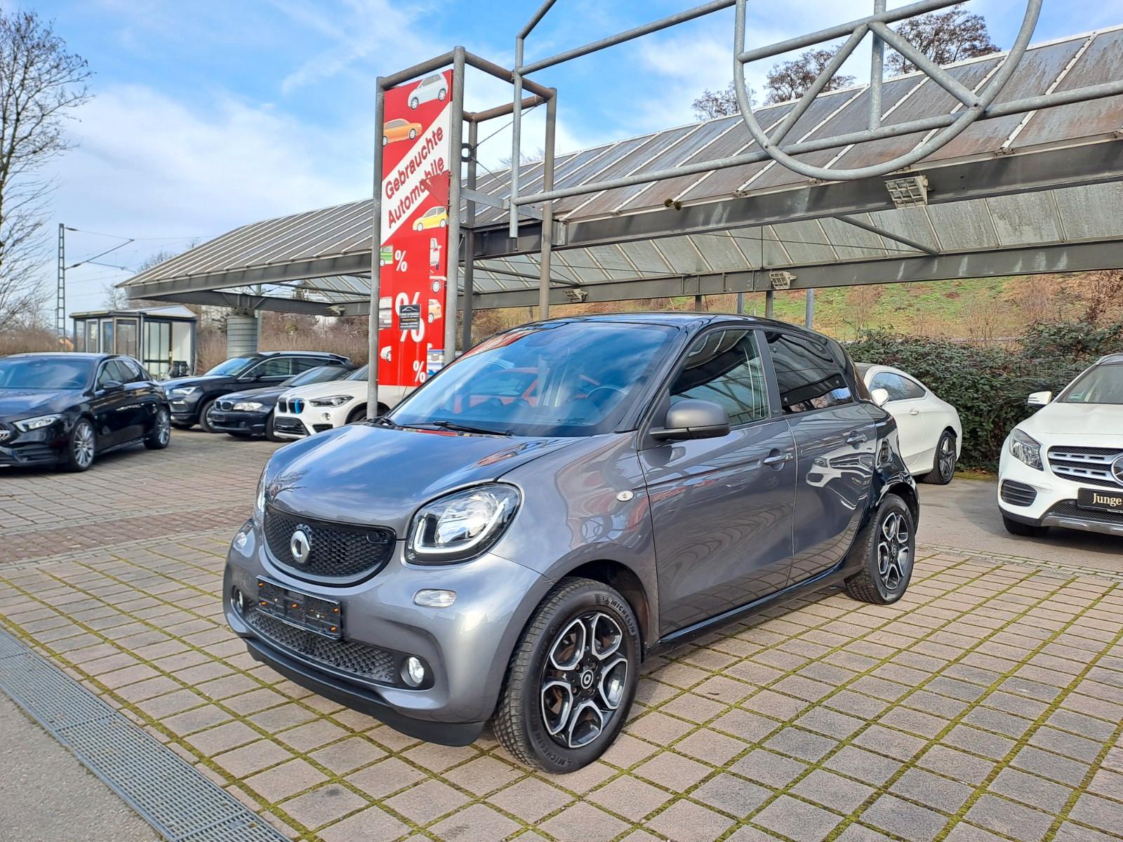 Smart turbo 66kW Navi LED PDC *gepflegt*