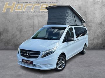 Mercedes V 220 - 1