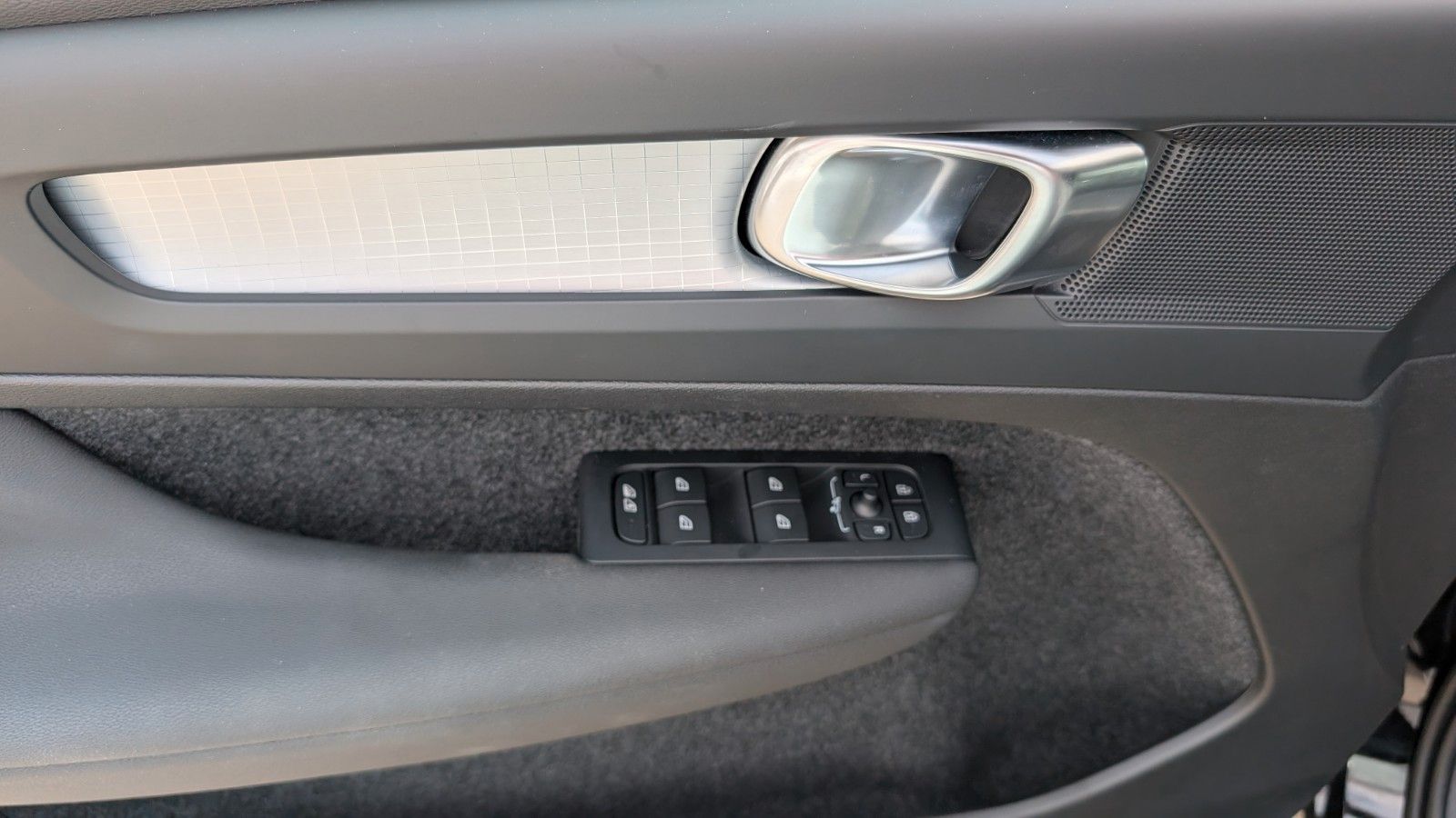 Fahrzeugabbildung Volvo XC 40 B4/Standheizung/Winterpaket