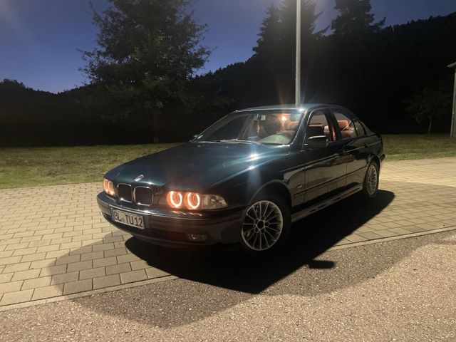 BMW e39 520i