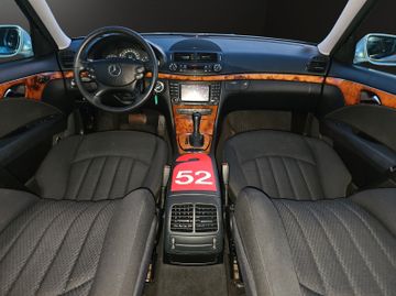Mercedes E 320 - 9
