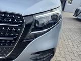 Mercedes-Benz V 300 d 4M AVANTGARDE Lang AMG AIRMATIC+AHK2,5to - Jahreswagen: Van