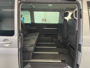 Volkswagen T5 Multivan - 10