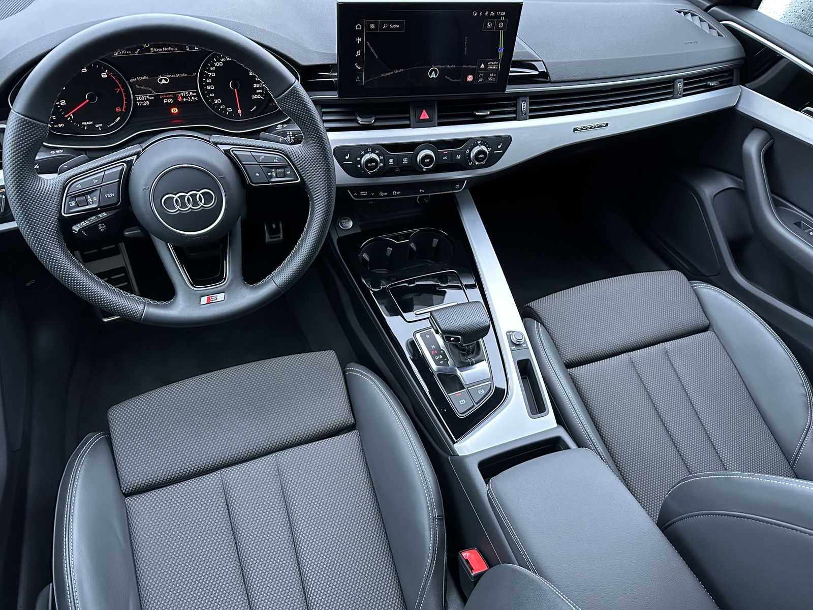 Fahrzeugabbildung Audi A5 SpB 45 TFSI Qu S-Line NAV+LED+19ZO+KAMERA+PP