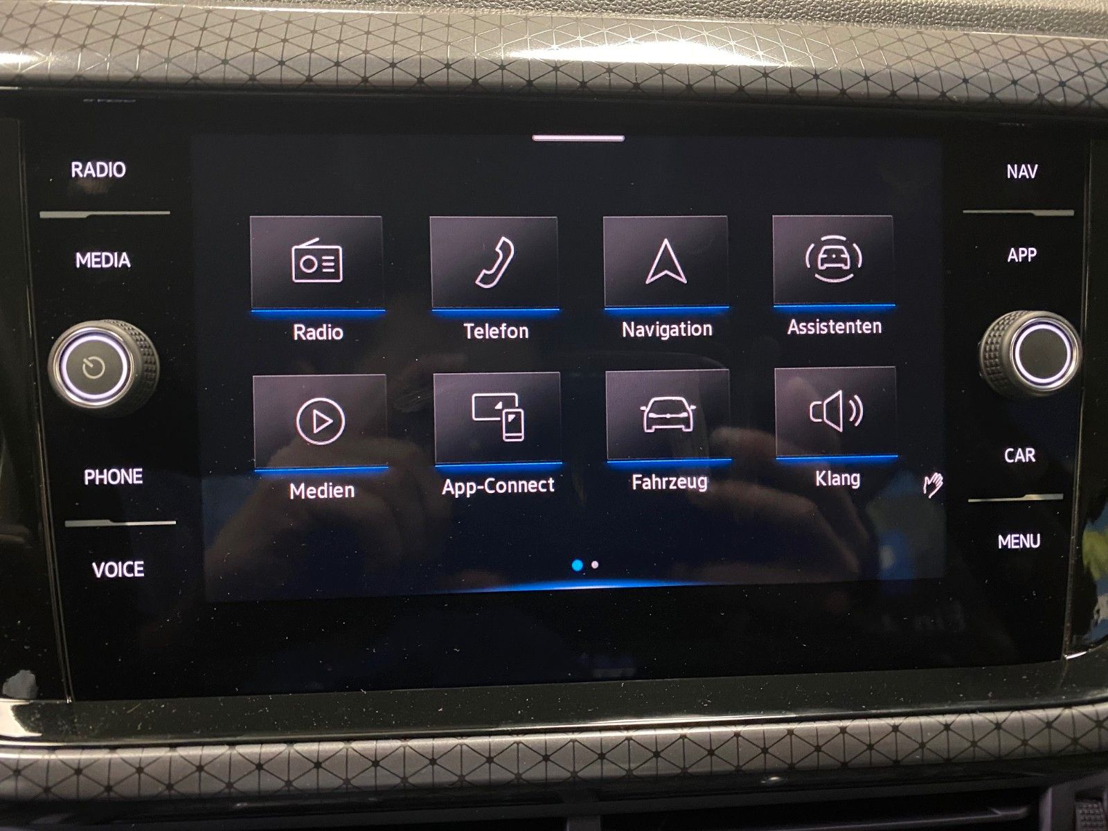 Fahrzeugabbildung Volkswagen T-CROSS 1.0 TSI OPF STYLE+KAMERA+ACC+SITZHEIZUNG
