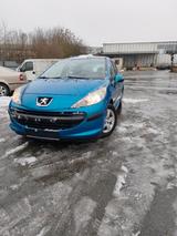 Peugeot 207, 1.4 Benzinmotor - Peugeot 207 Gebrauchtwagen in Nürnberg