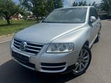 Volkswagen Touareg V10TDI NAVI*LEDER*XENON*AHK*LUFTFEDERUNG - Volkswagen Touareg aus 2005: V10