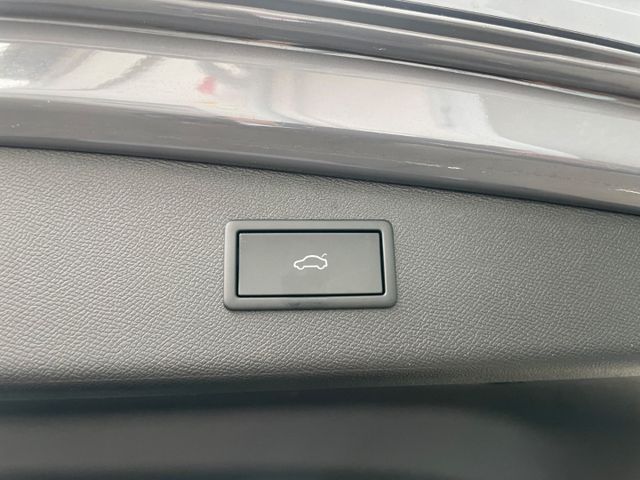 Leon ST 1.5L eTSI Pano LED Navi AHK
