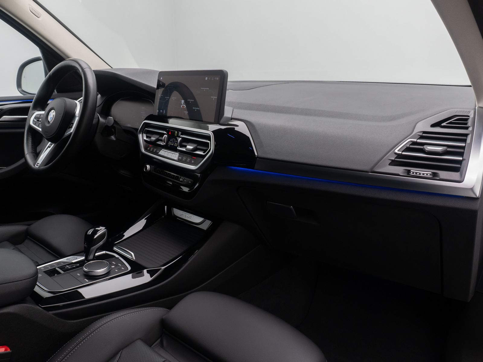 Fahrzeugabbildung BMW X3 xD20i Kamera DAB Laser HiFi Komfort Sport 18"