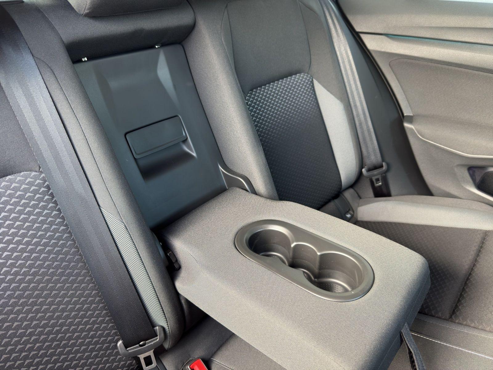 Volkswagen Golf VIII 1.0 TSI Active *Virtual*Navi*LED*PDC*A, миниатюра 18