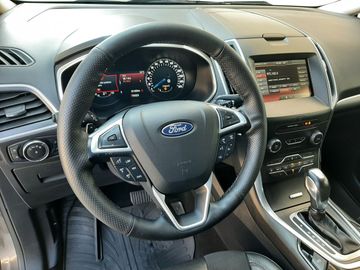 Ford S-Max - 8