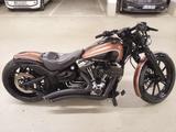 Harley-Davidson Breakout FXSB - Motorräder in Berlin