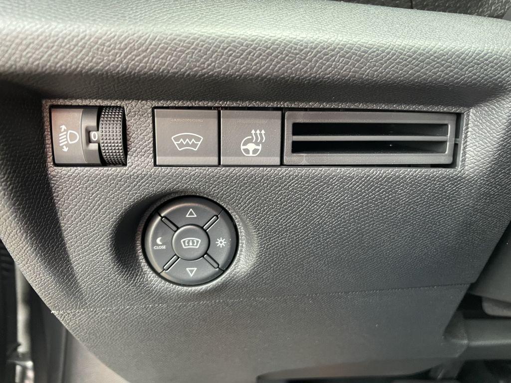 Citroën e-C4 Elektro 136 Shine + Kälte-Paket !