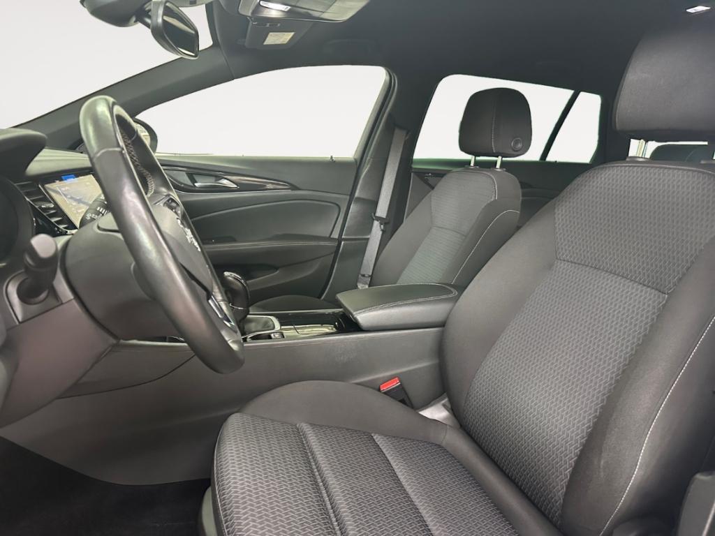 Opel Insignia B Sports Tourer Business NAV LED AHK KA
