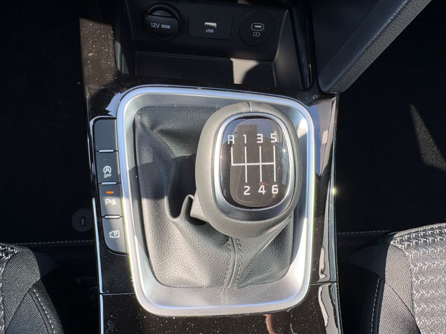 Fahrzeugabbildung Kia Ceed_sw Ultimate Edition TotWinkel PDC Keyless S