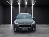 Ford Focus Turnier ST-Line"Garantie-TÜV/ServiceNEU" - Ford Focus mit Benzin-Antrieb: Kombi