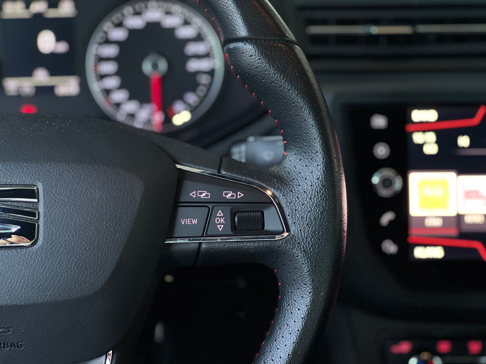 Fahrzeugabbildung SEAT IBIZA 1.0 TSI FR KLIMA LED NAVI ALU