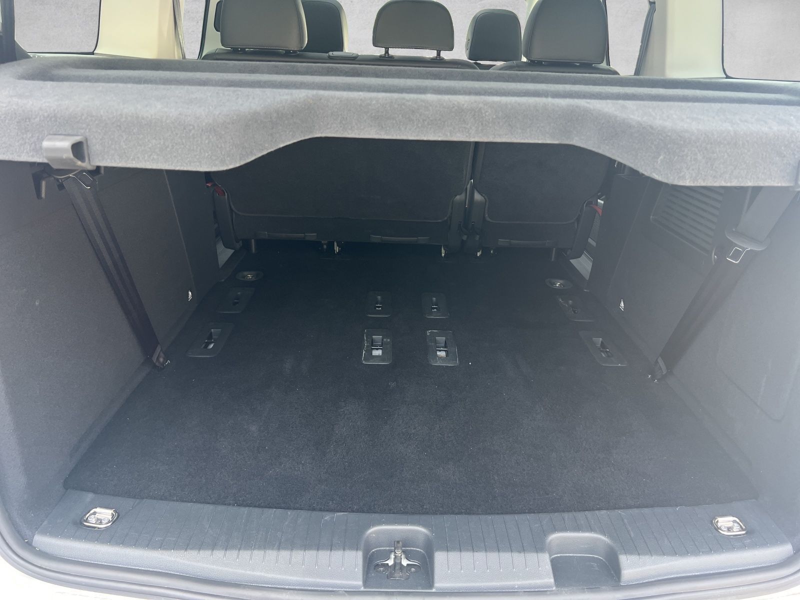 Caddy Maxi Life 7-Sitzer 1,5 l 85 kW eHy brid OP