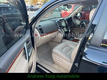 Toyota Land Cruiser - 5